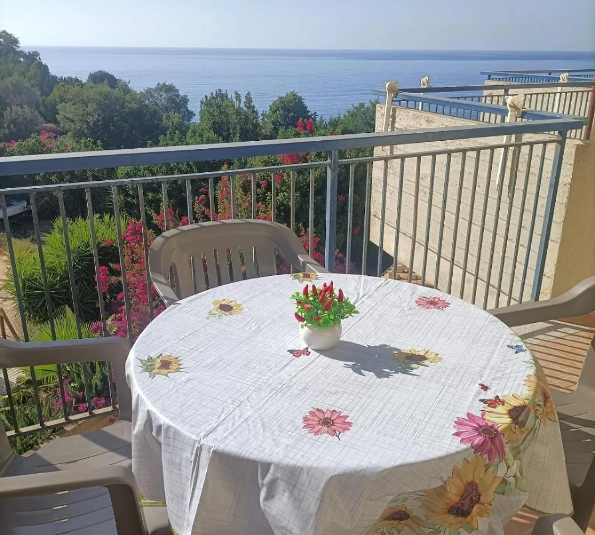 Apartment Girasole Acquedolci